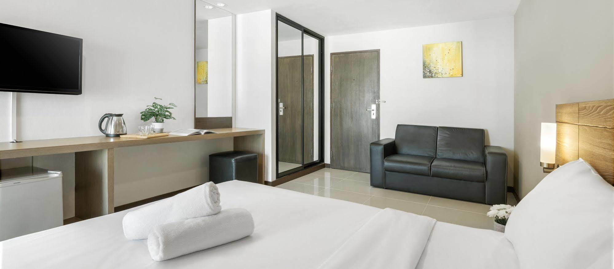 Diamond Residence Ratchada Bangkok Exterior photo